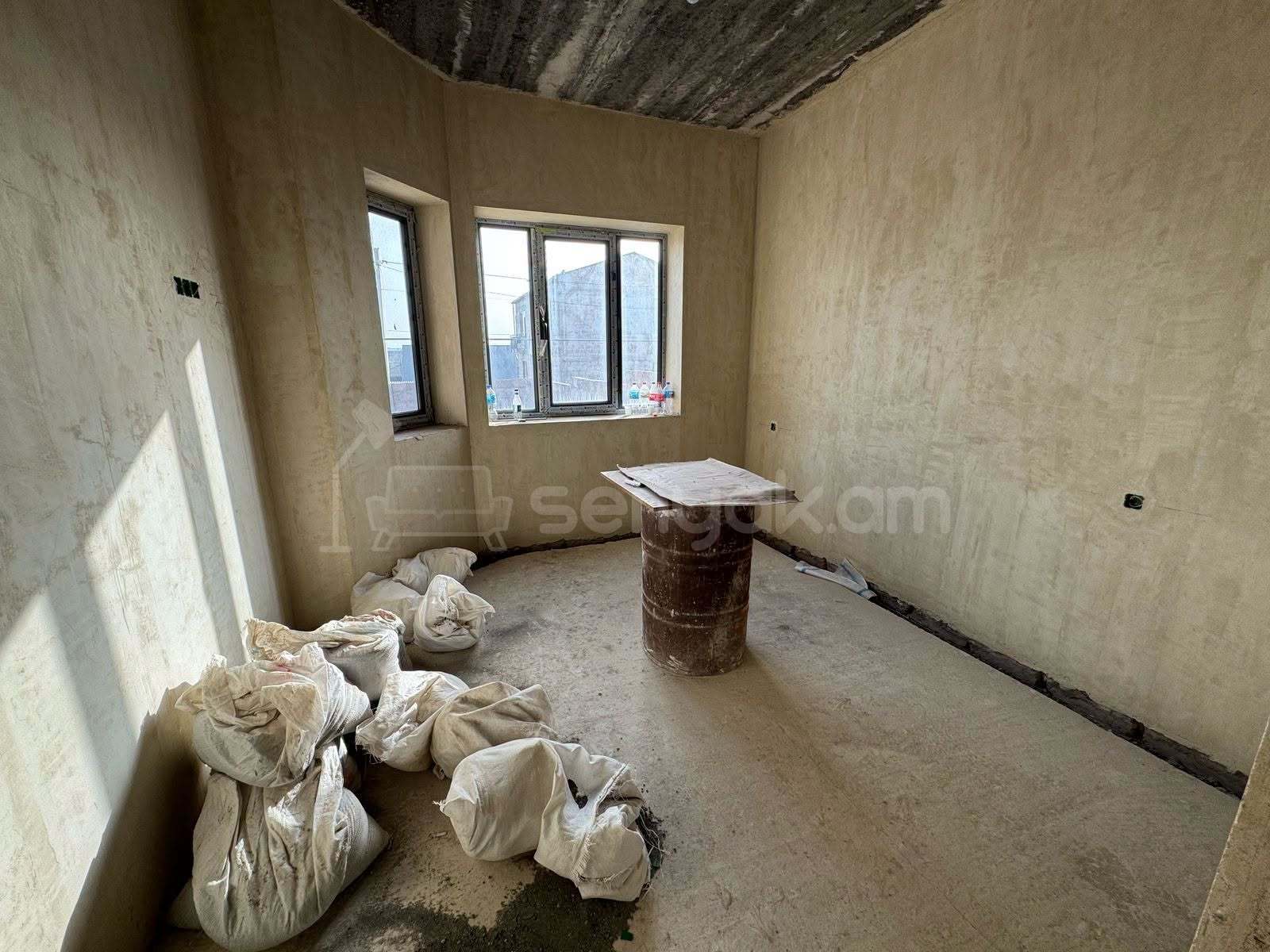 4 Սենյականոց Սեփական Տուն, 110քմ, Կոսմետիկ Վերանորոգված