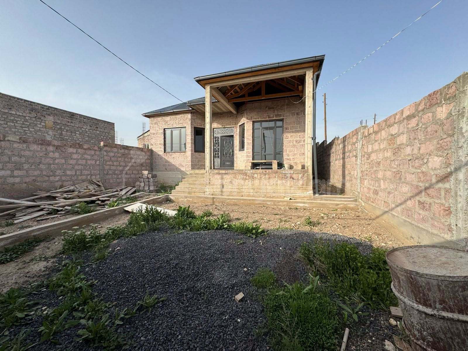 4 Սենյականոց Սեփական Տուն, 110քմ, Կոսմետիկ Վերանորոգված