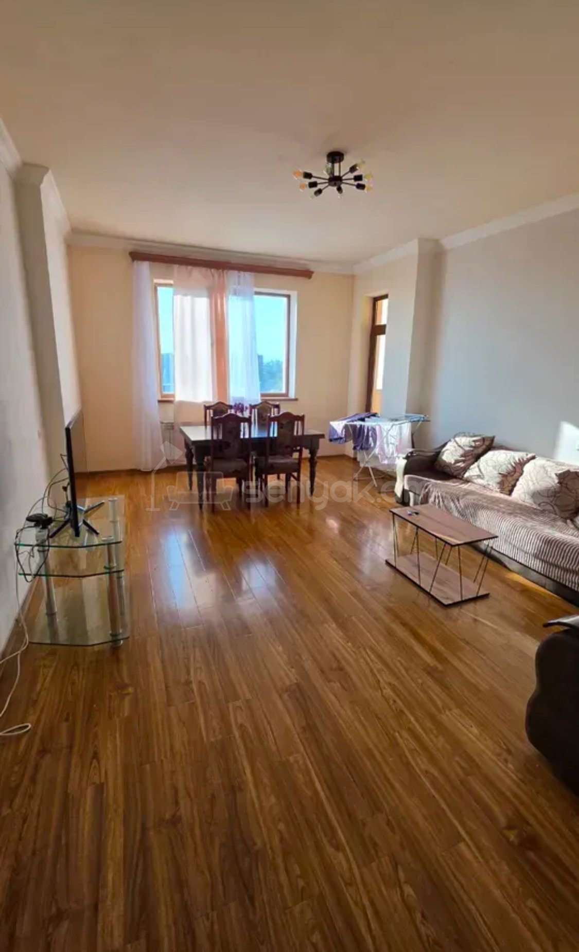 3 Սենյականոց Բնակարան Նորակառույցում, 103քմ, 14/14 հարկ, Կապիտալ Վերանորոգված, Կահավորված, Արևկող