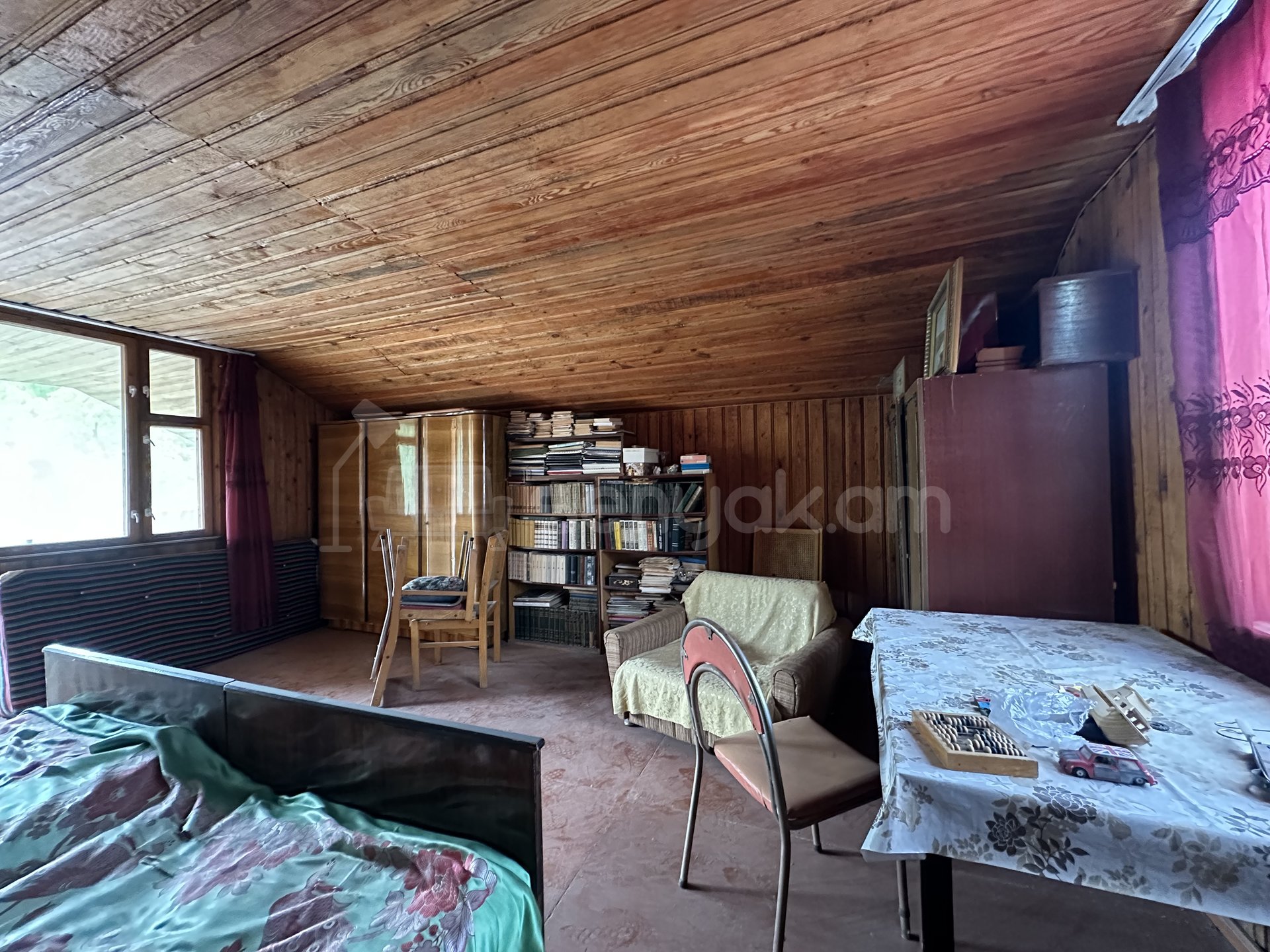 2 Սենյականոց Սեփական Տուն, 111քմ, Կոսմետիկ Վերանորոգված, Ավտոտնակով