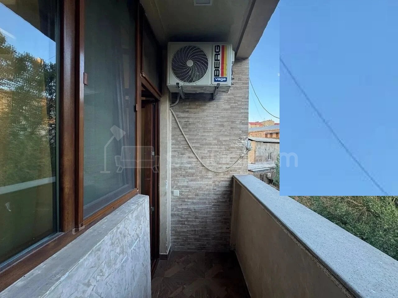 1 Սենյականոց Բնակարան, 43քմ, 4/9 հարկ, Կապիտալ Վերանորոգված