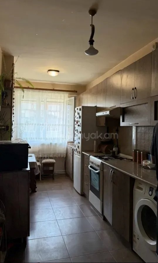 3 Սենյականոց Բնակարան, 94քմ, 7/8 հարկ, Կապիտալ Վերանորոգված