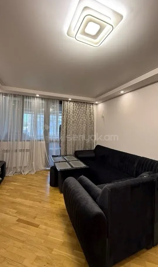 3 Սենյականոց Բնակարան, 94քմ, 7/8 հարկ, Կապիտալ Վերանորոգված