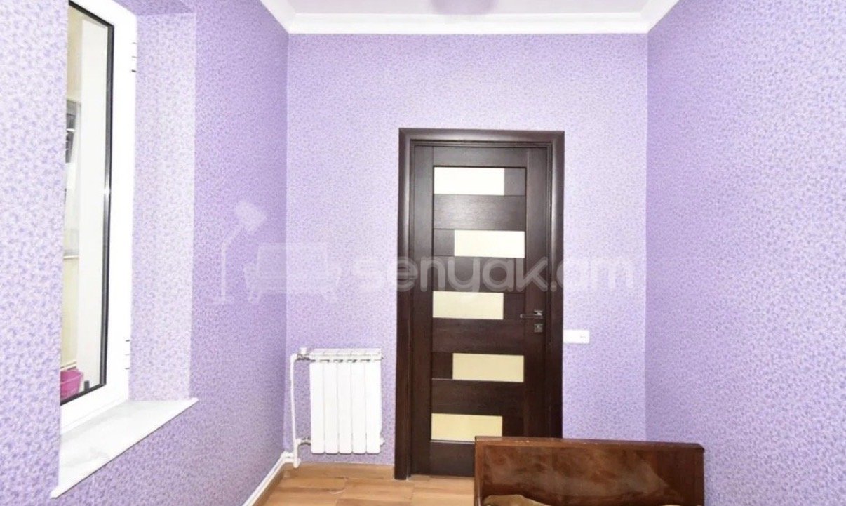 3 Սենյականոց Բնակարան Քարե Շենքում, 72քմ, 1/5 հարկ, Կապիտալ Վերանորոգված, Կահավորված