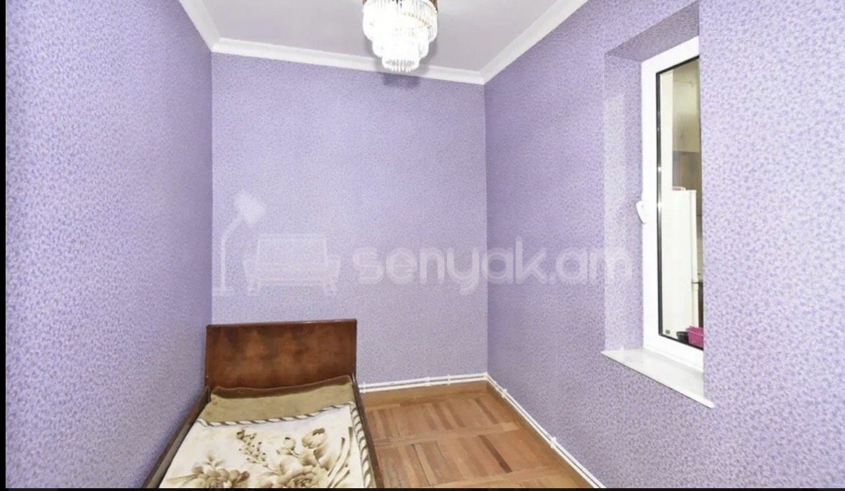 3 Սենյականոց Բնակարան Քարե Շենքում, 72քմ, 1/5 հարկ, Կապիտալ Վերանորոգված, Կահավորված