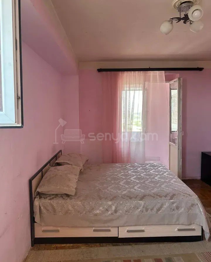 1 Սենյականոց Բնակարան, 45քմ, 8/9 հարկ, Կոսմետիկ Վերանորոգված
