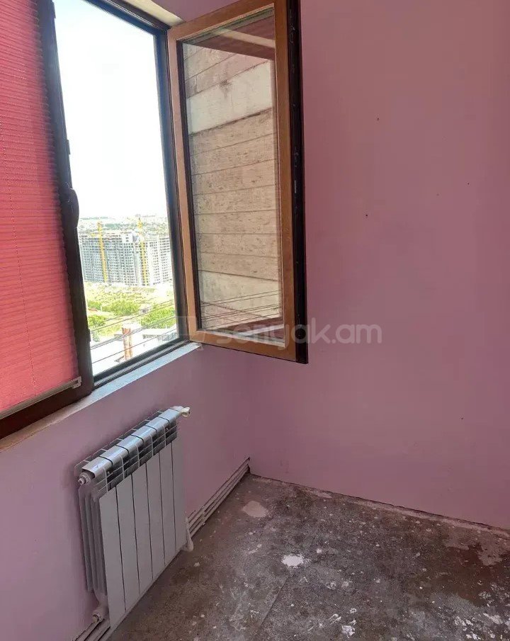 1 Սենյականոց Բնակարան, 45քմ, 8/9 հարկ, Կոսմետիկ Վերանորոգված