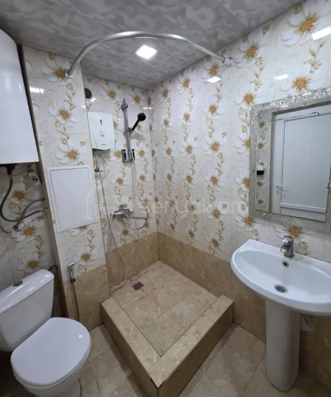 2 Սենյականոց Բնակարան Քարե Շենքում, 47քմ, 3/4 հարկ, Կապիտալ Վերանորոգված, Կահավորված