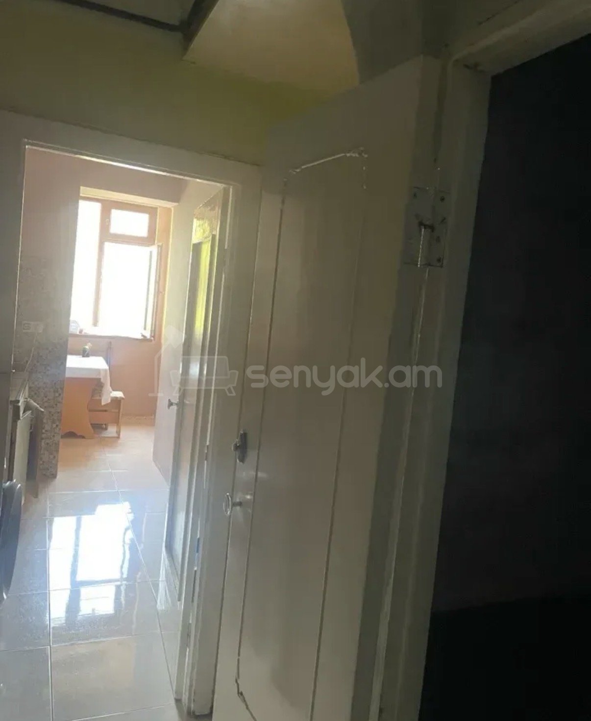 3 Սենյականոց Բնակարան Քարե Շենքում, 66քմ, 2/5 հարկ, Կոսմետիկ Վերանորոգված