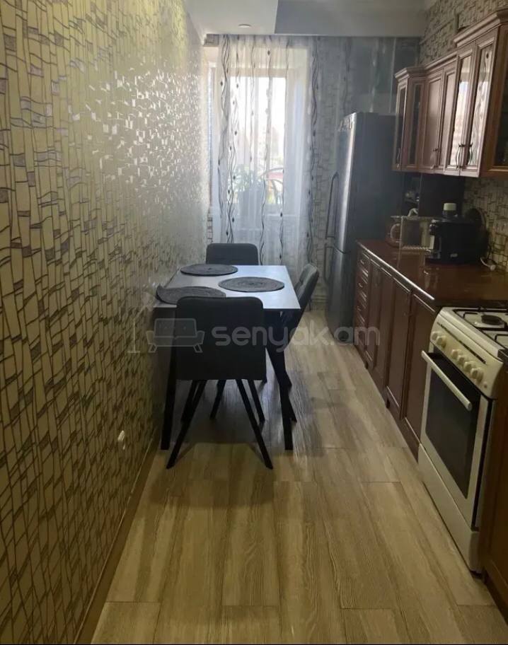 3 Սենյականոց Բնակարան, 86քմ, 5/9 հարկ, Կոսմետիկ Վերանորոգված, Կահավորված