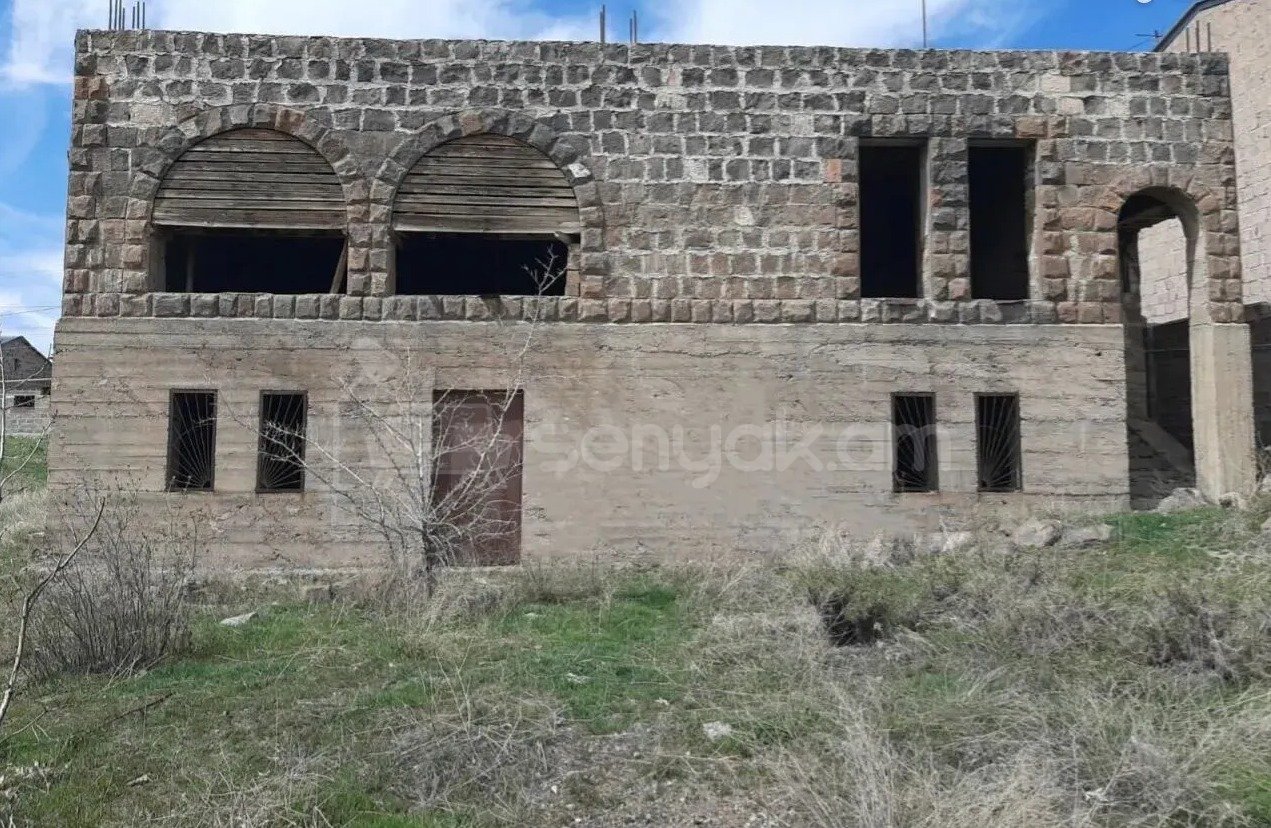 8 Սենյականոց Սեփական Տուն, 218քմ