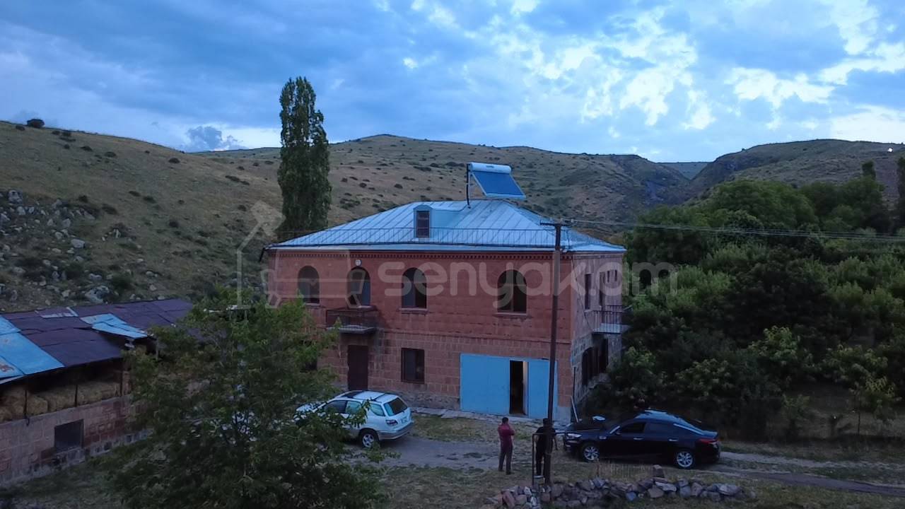 3 Սենյականոց Սեփական Տուն, 250քմ