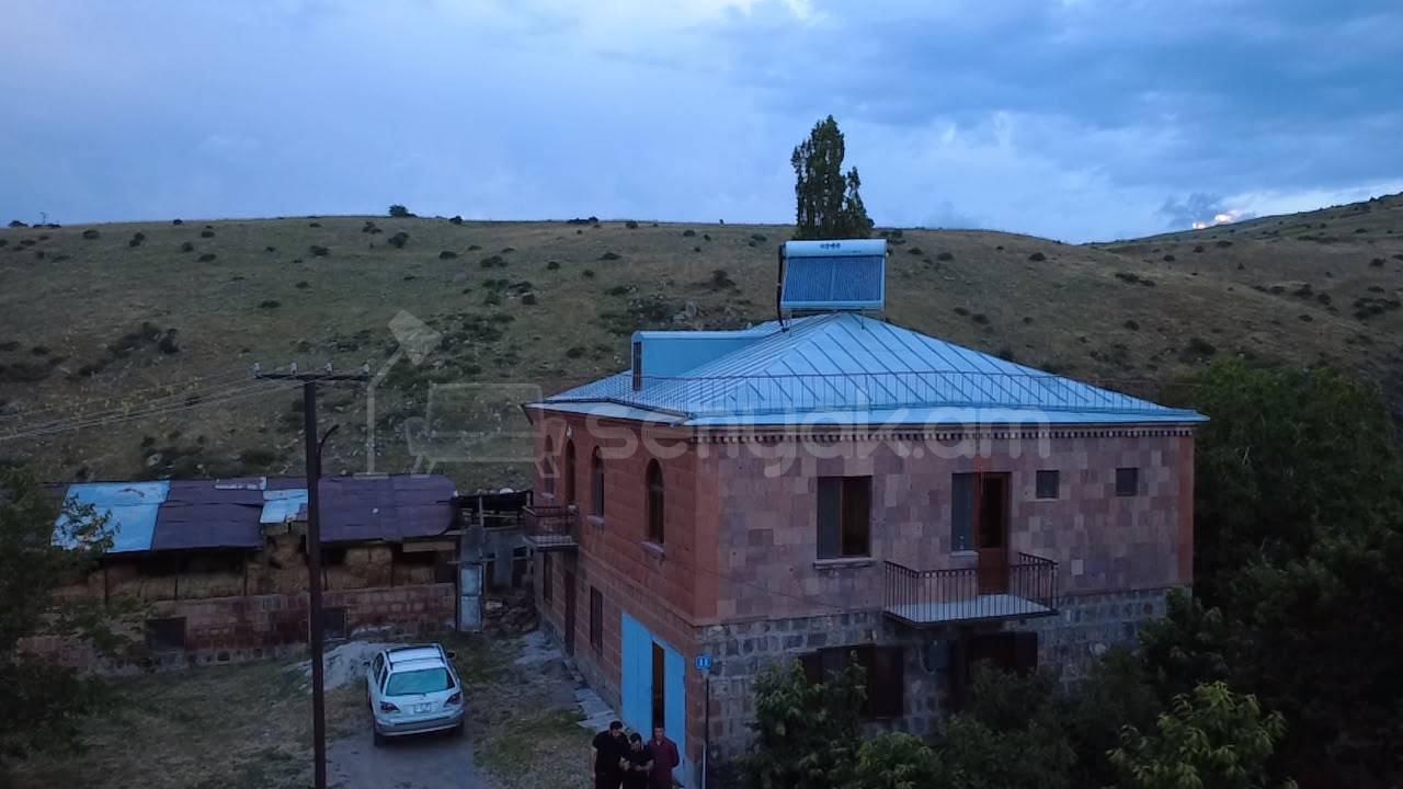 3 Սենյականոց Սեփական Տուն, 250քմ