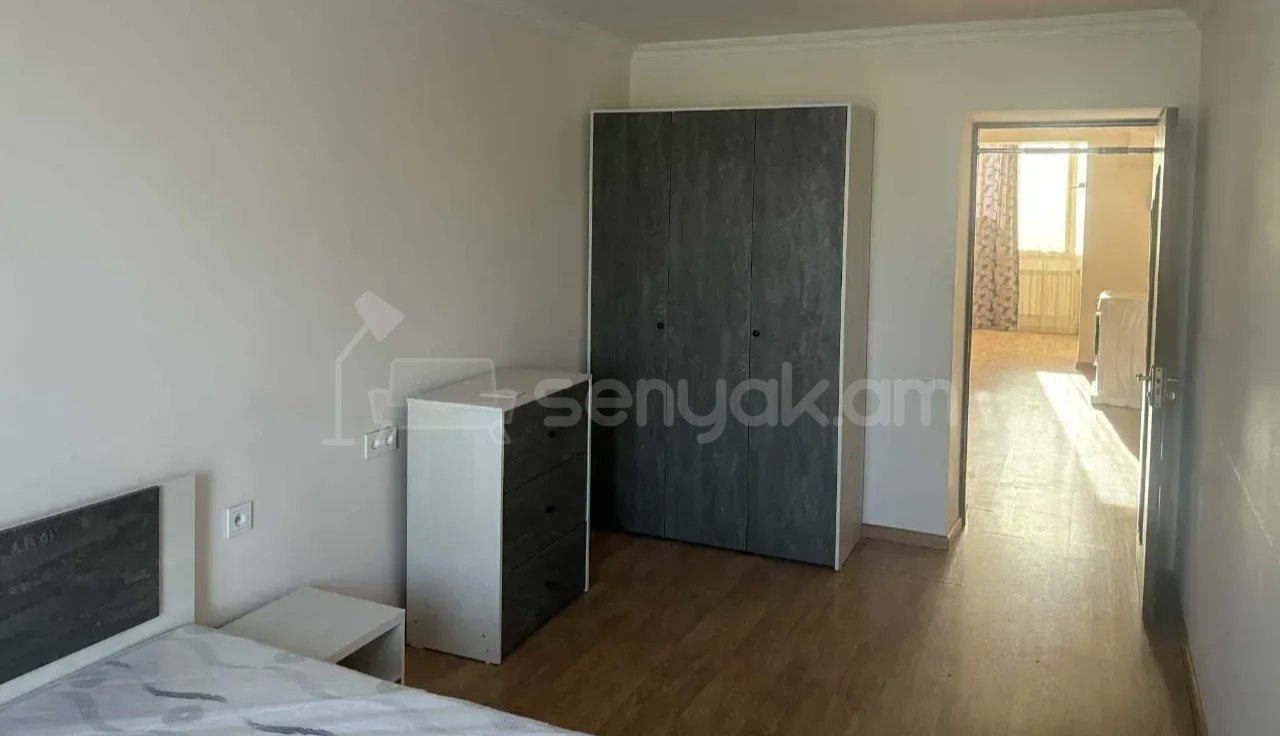 2 Սենյականոց Բնակարան Քարե Շենքում, 56քմ, 3/5 հարկ, Կապիտալ Վերանորոգված, Կահավորված, Արևկող