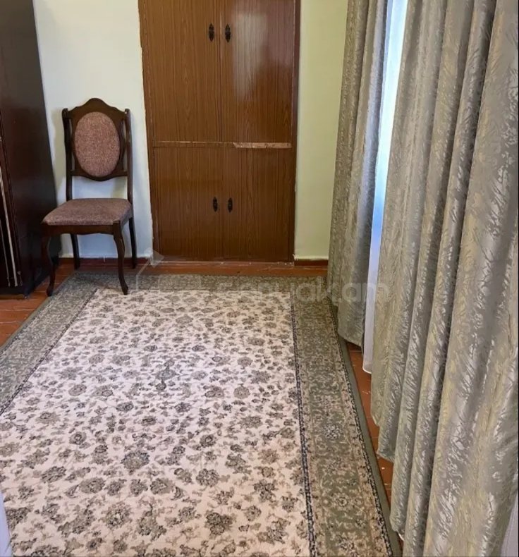 2 Սենյականոց Բնակարան Քարե Շենքում, 56քմ, 2/2 հարկ, Նորմալ Վիճակում, Կահավորված, Արևկող