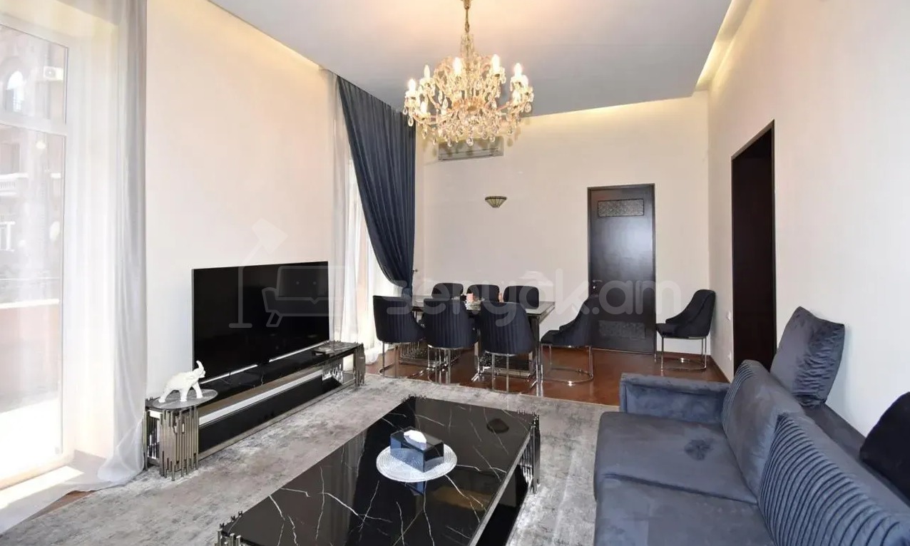 2 Սենյականոց Բնակարան Քարե Շենքում, 81քմ, 2/5 հարկ, Կապիտալ Վերանորոգված