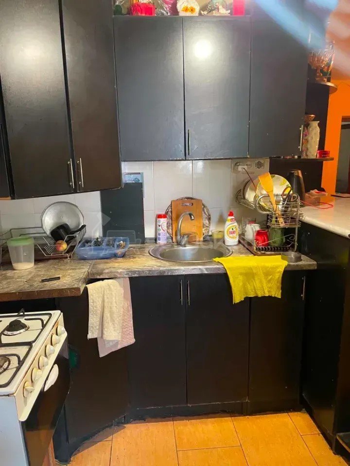 3 Սենյականոց Բնակարան Քարե Շենքում, 55քմ, 1/5 հարկ, Կոսմետիկ Վերանորոգված