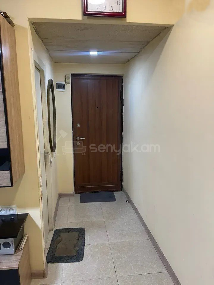 3 Սենյականոց Բնակարան Քարե Շենքում, 60քմ, 3/5 հարկ, Կոսմետիկ Վերանորոգված