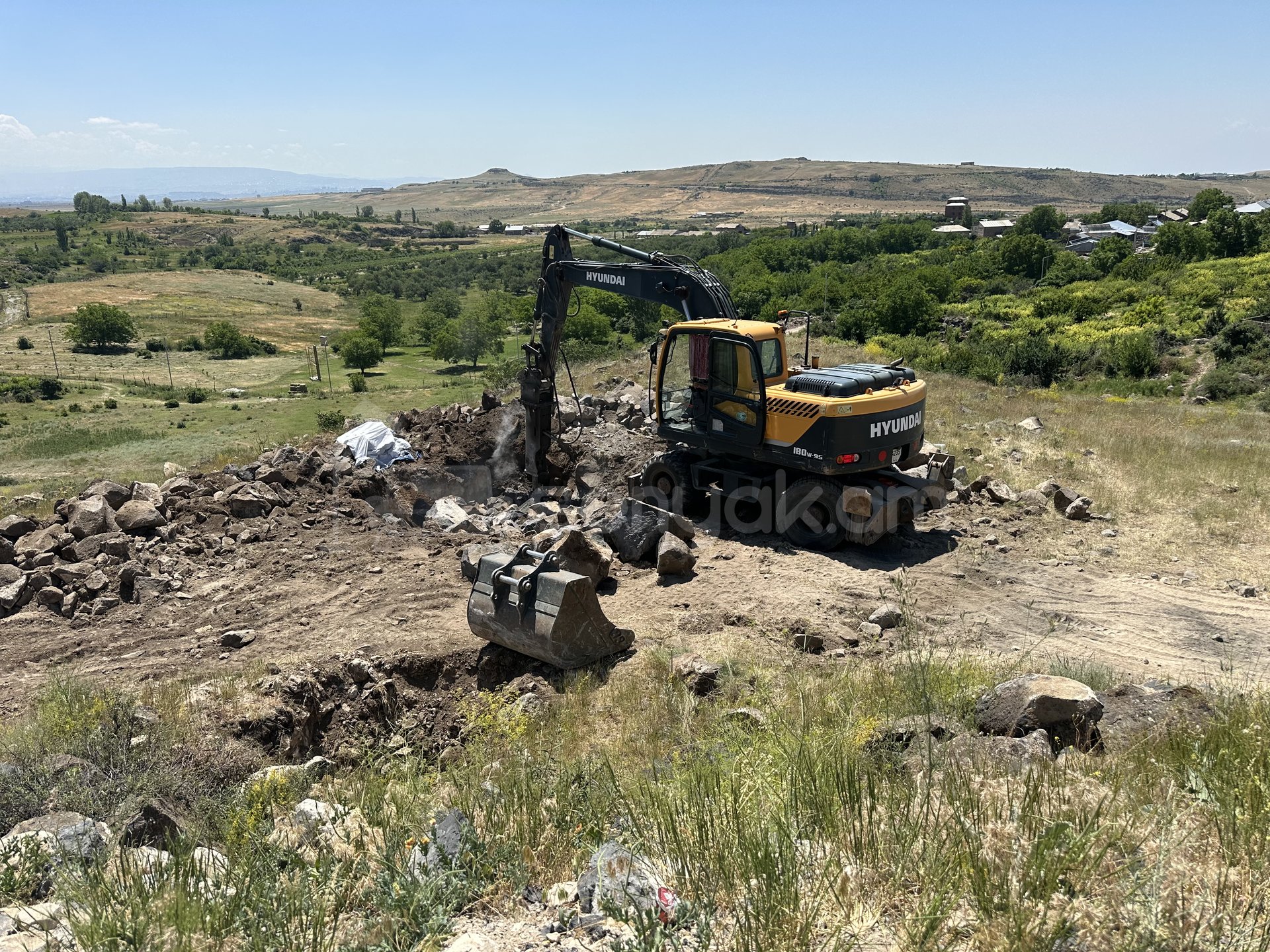 Հողատարածք, 8400քմ, Ոռոգման Ջրով, Էլեկտրականությամբ