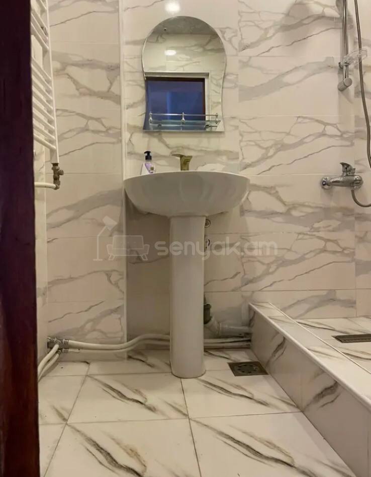 3 Սենյականոց Բնակարան, 100քմ, 5/11 հարկ, Կապիտալ Վերանորոգված, Կահավորված