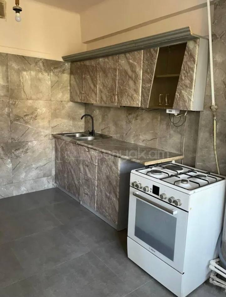 3 Սենյականոց Բնակարան, 100քմ, 5/11 հարկ, Կապիտալ Վերանորոգված, Կահավորված