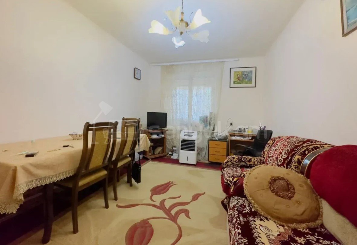 1 Սենյականոց Բնակարան Քարե Շենքում, 47քմ, 3/5 հարկ, Կոսմետիկ Վերանորոգված