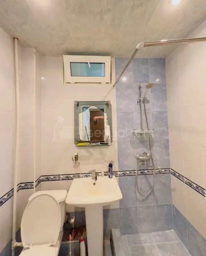 1 Սենյականոց Բնակարան Քարե Շենքում, 47քմ, 3/5 հարկ, Կոսմետիկ Վերանորոգված