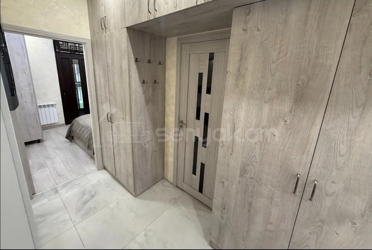 3 Սենյականոց Բնակարան Քարե Շենքում, 52քմ, 1/3 հարկ, Կապիտալ Վերանորոգված