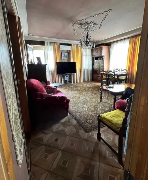 3 Սենյականոց Բնակարան, 107քմ, 7/12 հարկ, Պետական Վիճակում