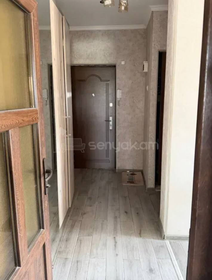 3 Սենյականոց Բնակարան, 46քմ, 7/9 հարկ, Կապիտալ Վերանորոգված, Կահավորված, Արևկող