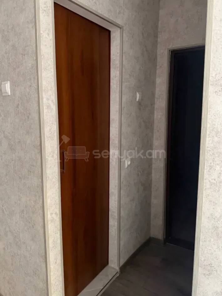 3 Սենյականոց Բնակարան, 46քմ, 7/9 հարկ, Կապիտալ Վերանորոգված, Կահավորված, Արևկող