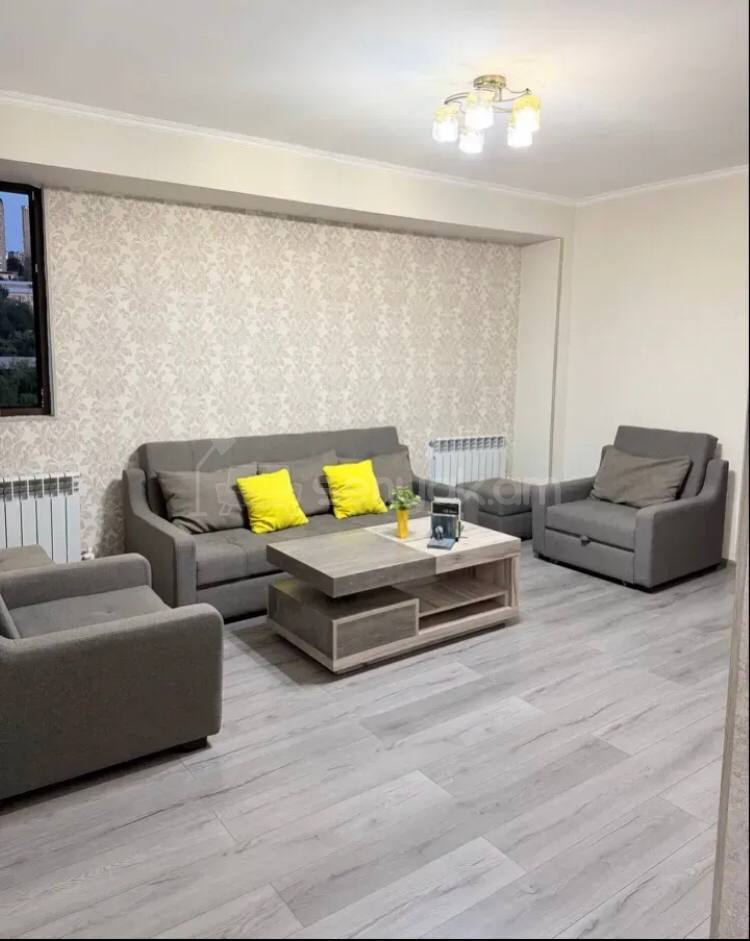 3 Սենյականոց Բնակարան, 46քմ, 7/9 հարկ, Կապիտալ Վերանորոգված, Կահավորված, Արևկող