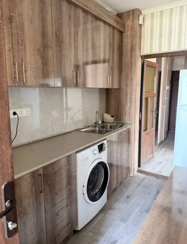 3 Սենյականոց Բնակարան, 46քմ, 7/9 հարկ, Կապիտալ Վերանորոգված, Կահավորված, Արևկող