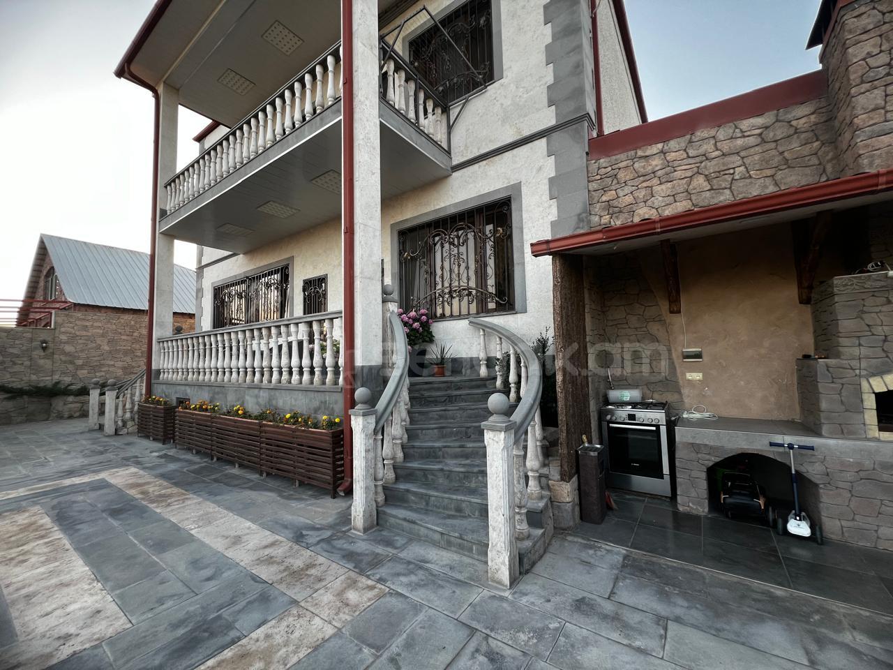 6 Սենյականոց Շքեղ Առանձնատուն, 397քմ, Ավտոտնակով