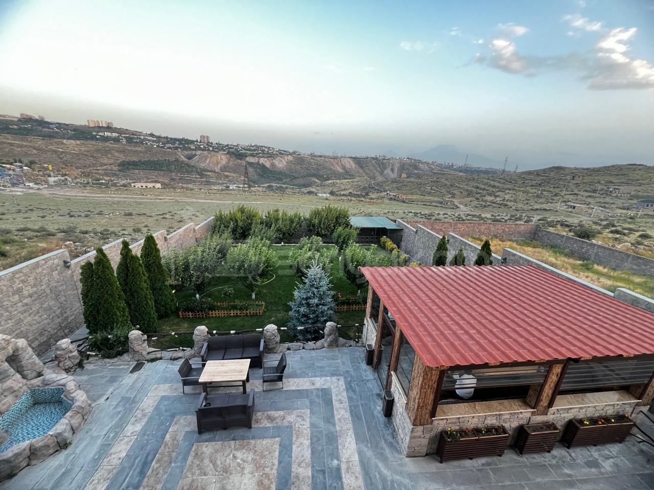 6 Սենյականոց Շքեղ Առանձնատուն, 397քմ, Ավտոտնակով