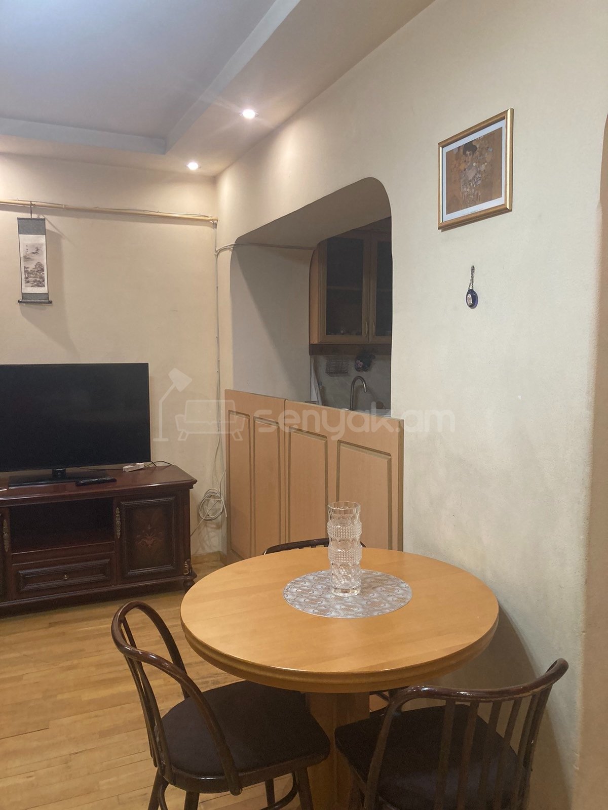 2 Սենյականոց Բնակարան Քարե Շենքում, 55քմ, 4/6 հարկ, Կապիտալ Վերանորոգված, Կահավորված, Արևկող