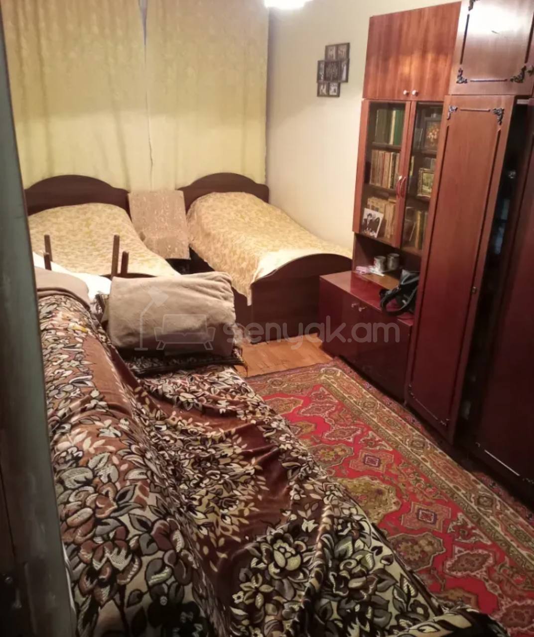 3 Սենյականոց Բնակարան Քարե Շենքում, 64քմ, 5/5 հարկ, Նորմալ Վիճակում