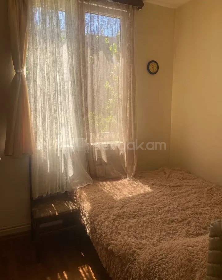 2 Սենյականոց Բնակարան Քարե Շենքում, 55քմ, 2/4 հարկ, Կապիտալ Վերանորոգված