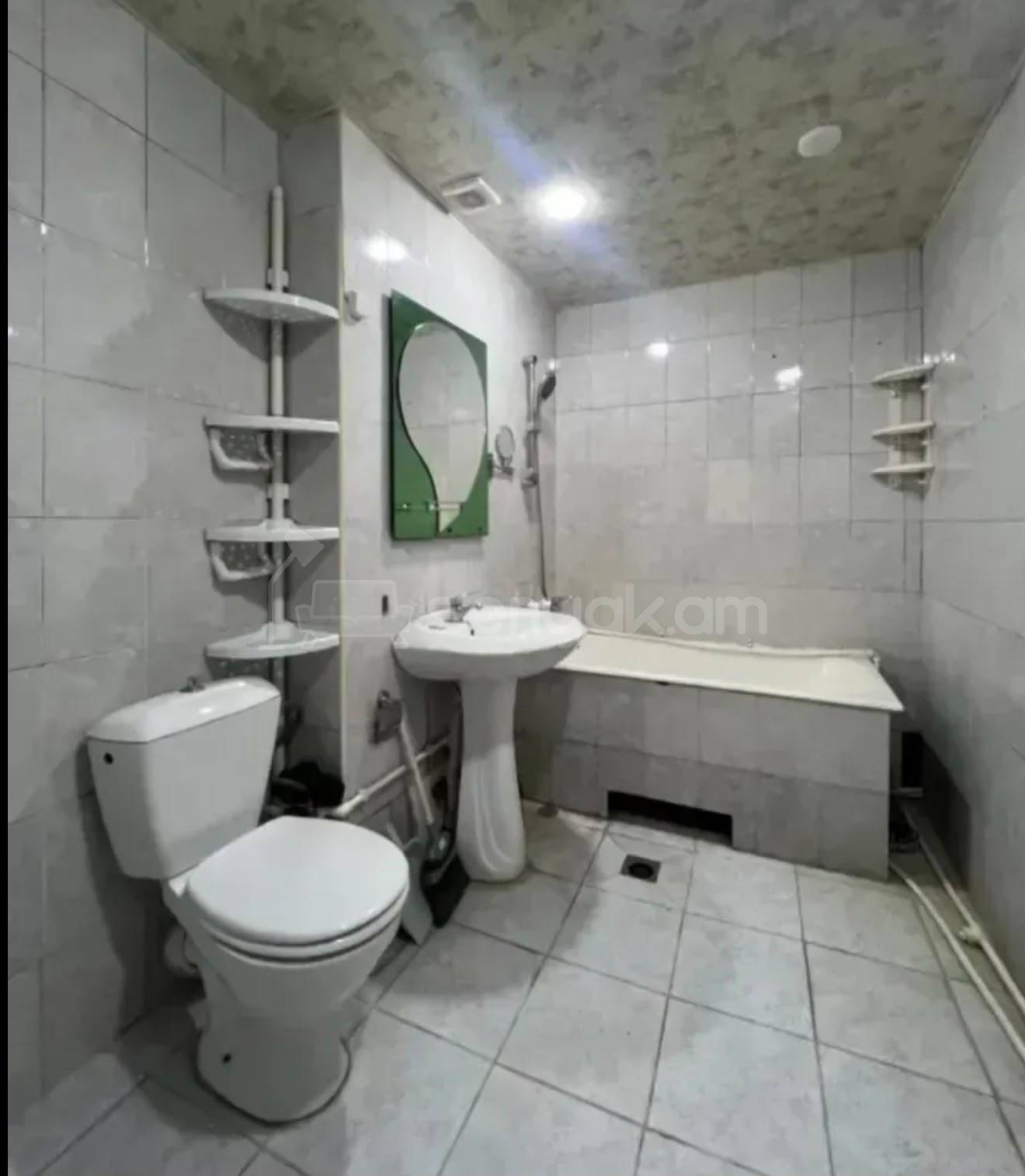 2 Սենյականոց Բնակարան, 67քմ, 3/9 հարկ, Նորմալ Վիճակում, Կահավորված
