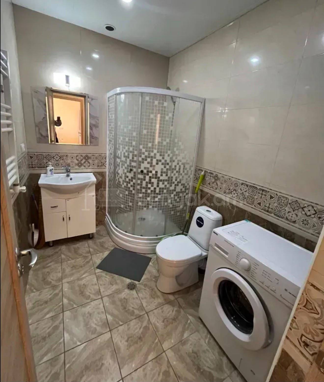 2 Սենյականոց Բնակարան Նորակառույցում, 50քմ, 5/14 հարկ, Կապիտալ Վերանորոգված, Կահավորված