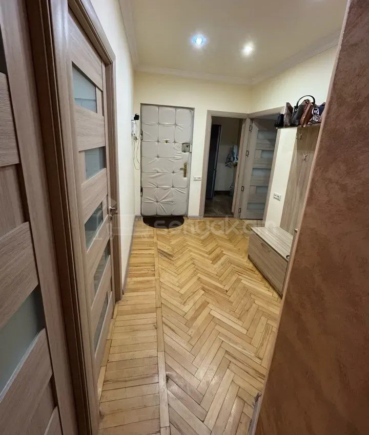 3 Սենյականոց Բնակարան, 76քմ, 8/9 հարկ, Կապիտալ Վերանորոգված