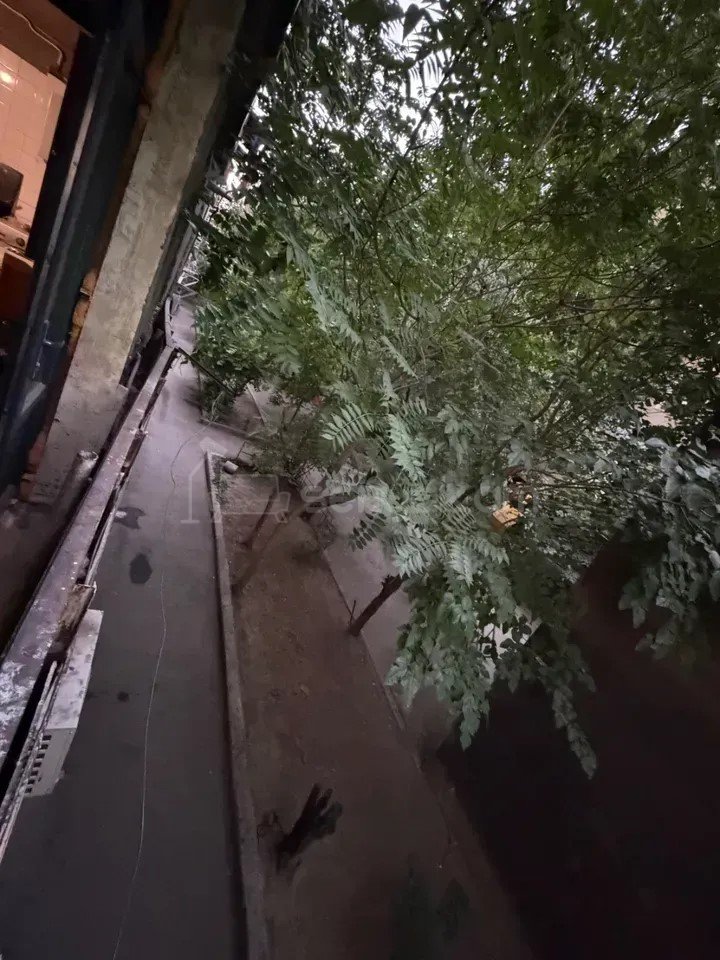 3 Սենյականոց Բնակարան, 96քմ, 2/10 հարկ, Պետական Վիճակում
