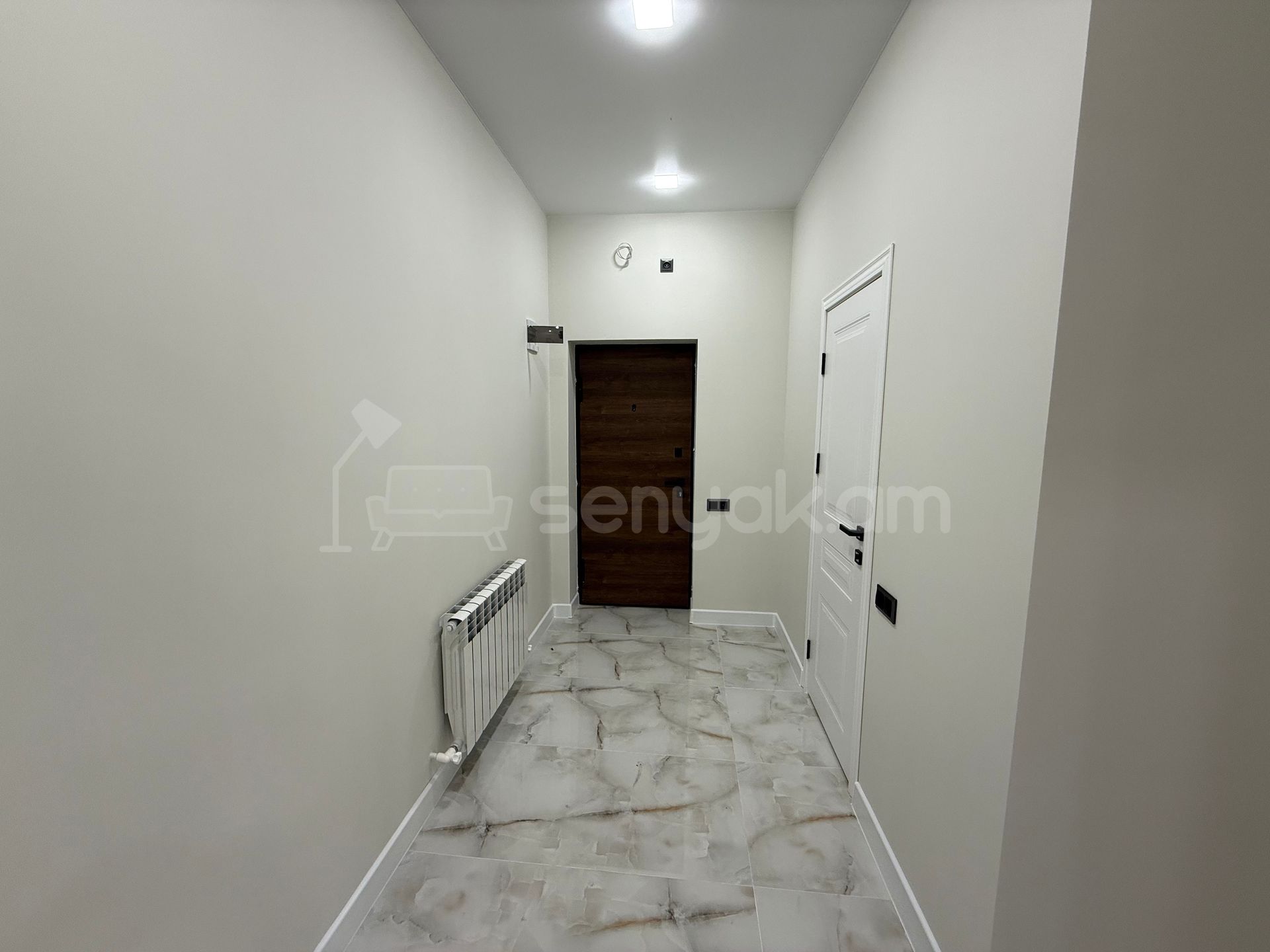 3 Սենյականոց Բնակարան Քարե Շենքում, 63քմ, 1/3 հարկ, Կապիտալ Վերանորոգված