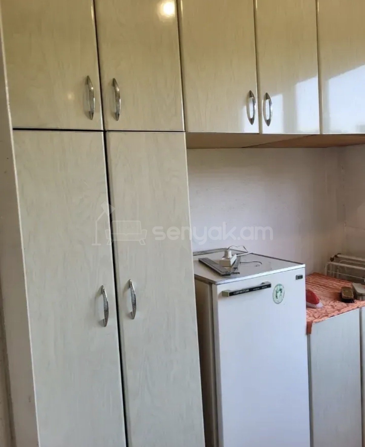 2 Սենյականոց Բնակարան Քարե Շենքում, 74քմ, 3/5 հարկ, Նորմալ Վիճակում, Կահավորված, Արևկող