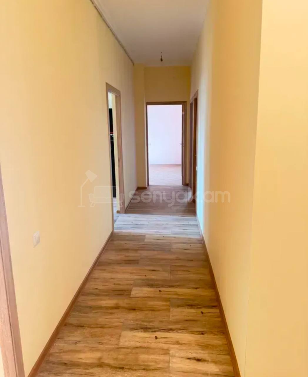 4 Սենյականոց Բնակարան, 120քմ, 2/14 հարկ, Կապիտալ Վերանորոգված
