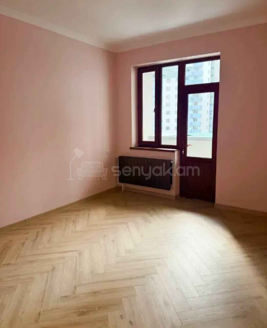 4 Սենյականոց Բնակարան, 120քմ, 2/14 հարկ, Կապիտալ Վերանորոգված