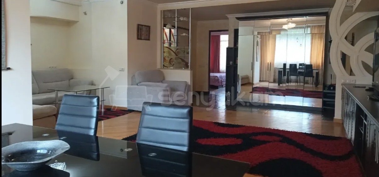 2 Սենյականոց Բնակարան, 72քմ, 4/10 հարկ, Կապիտալ Վերանորոգված, Կահավորված, Արևկող