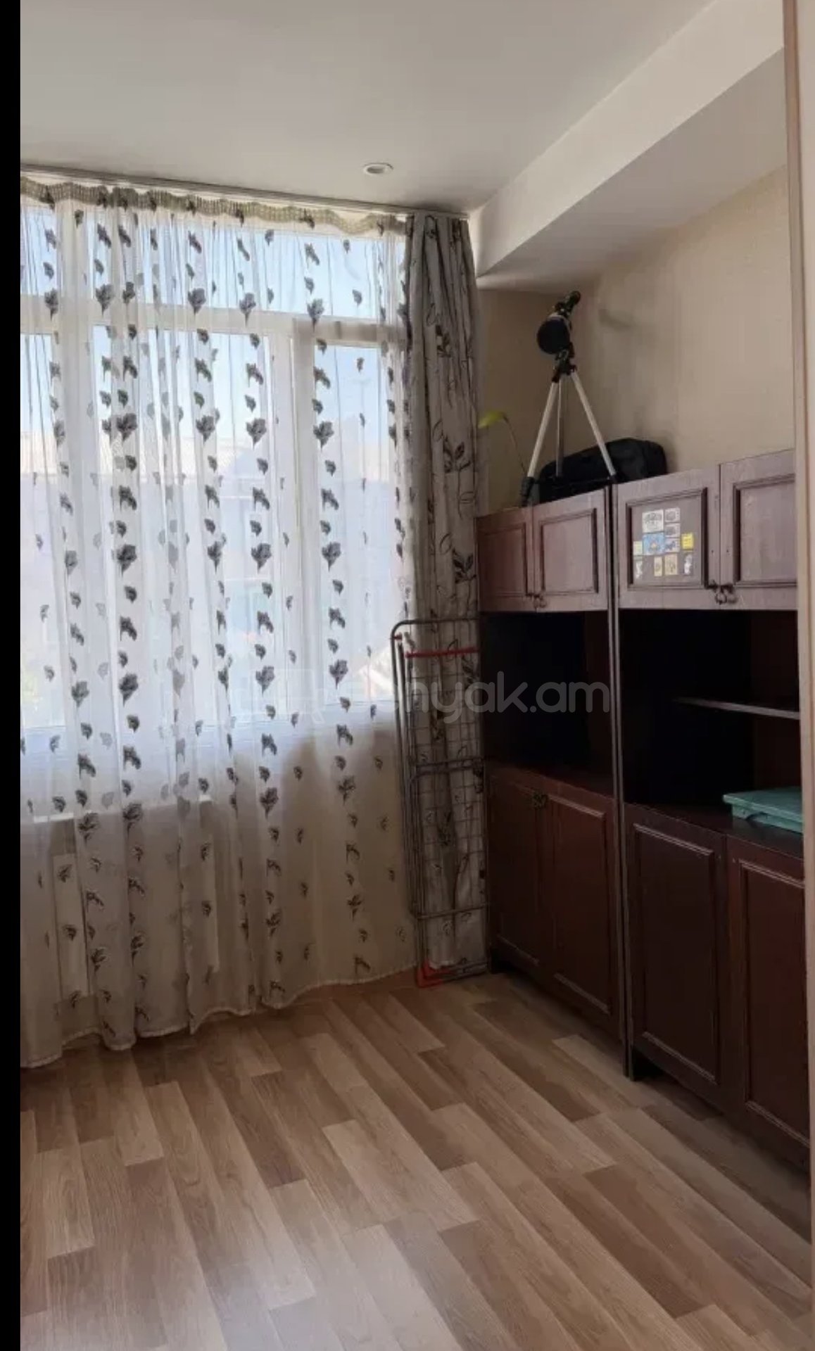 2 Սենյականոց Բնակարան Քարե Շենքում, 60քմ, 3/5 հարկ, Կապիտալ Վերանորոգված, Կահավորված
