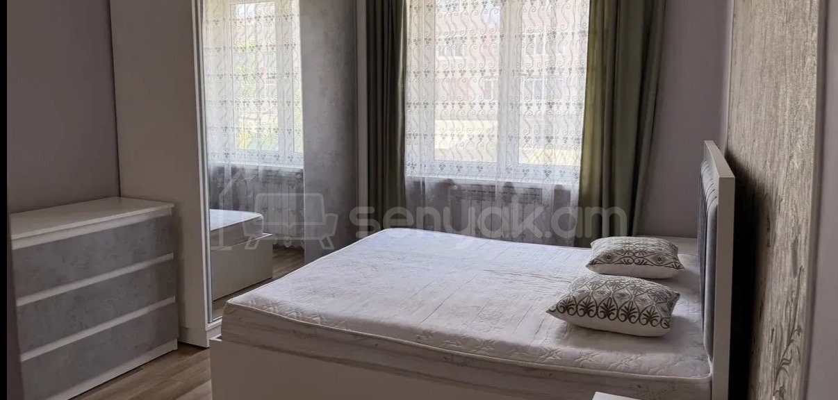 2 Սենյականոց Բնակարան Քարե Շենքում, 60քմ, 3/5 հարկ, Կապիտալ Վերանորոգված, Կահավորված