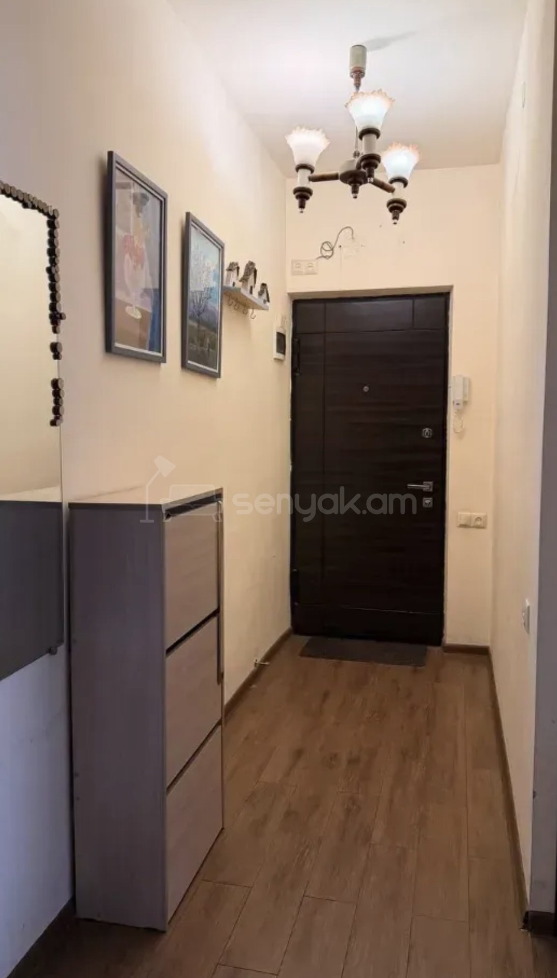 2 Սենյականոց Բնակարան Քարե Շենքում, 60քմ, 3/5 հարկ, Կապիտալ Վերանորոգված, Կահավորված